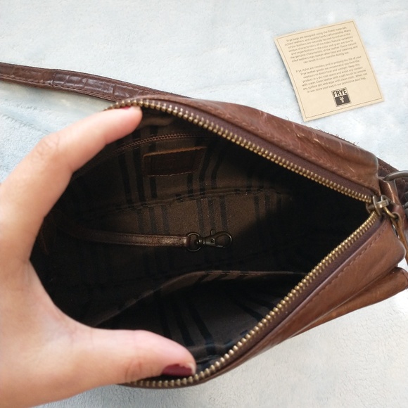 Frye Melissa Camera Crossbody Bag Cognac. RARE to find - Picture 15 of 16